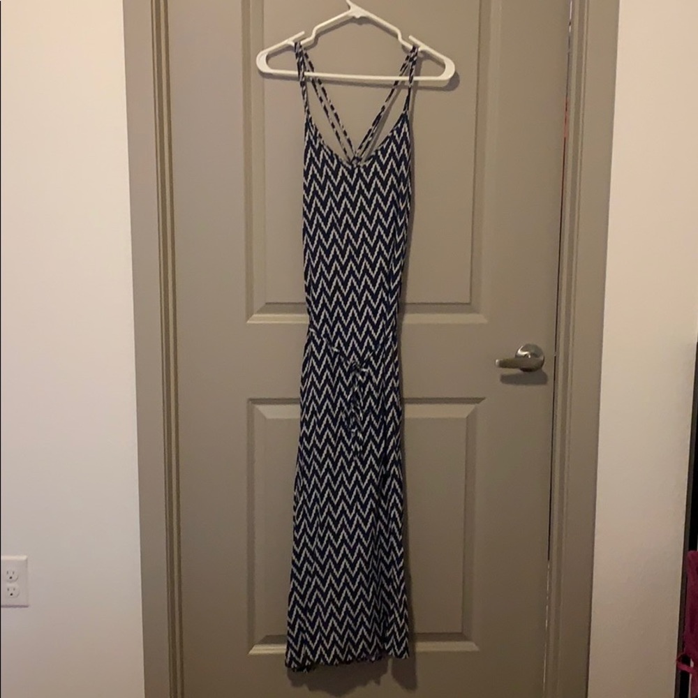 Gap flowy belted maxi dress